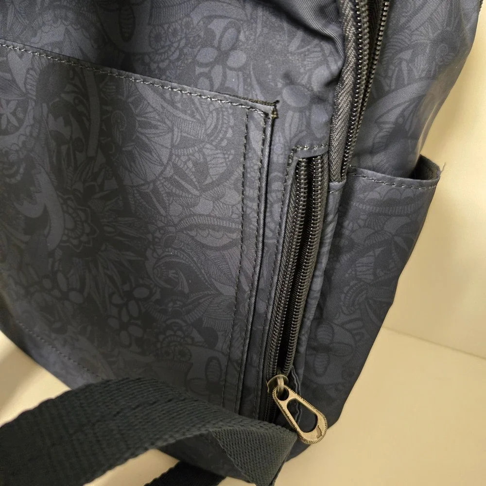 Sakroots Larchmont Divided Eco-Twill Backpack Navy Blue Floral Paisley NEW